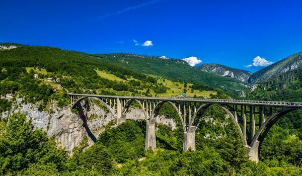  Serbia, Czarnogóra, Macedonia, Albania - Egzotyczne Bałkany